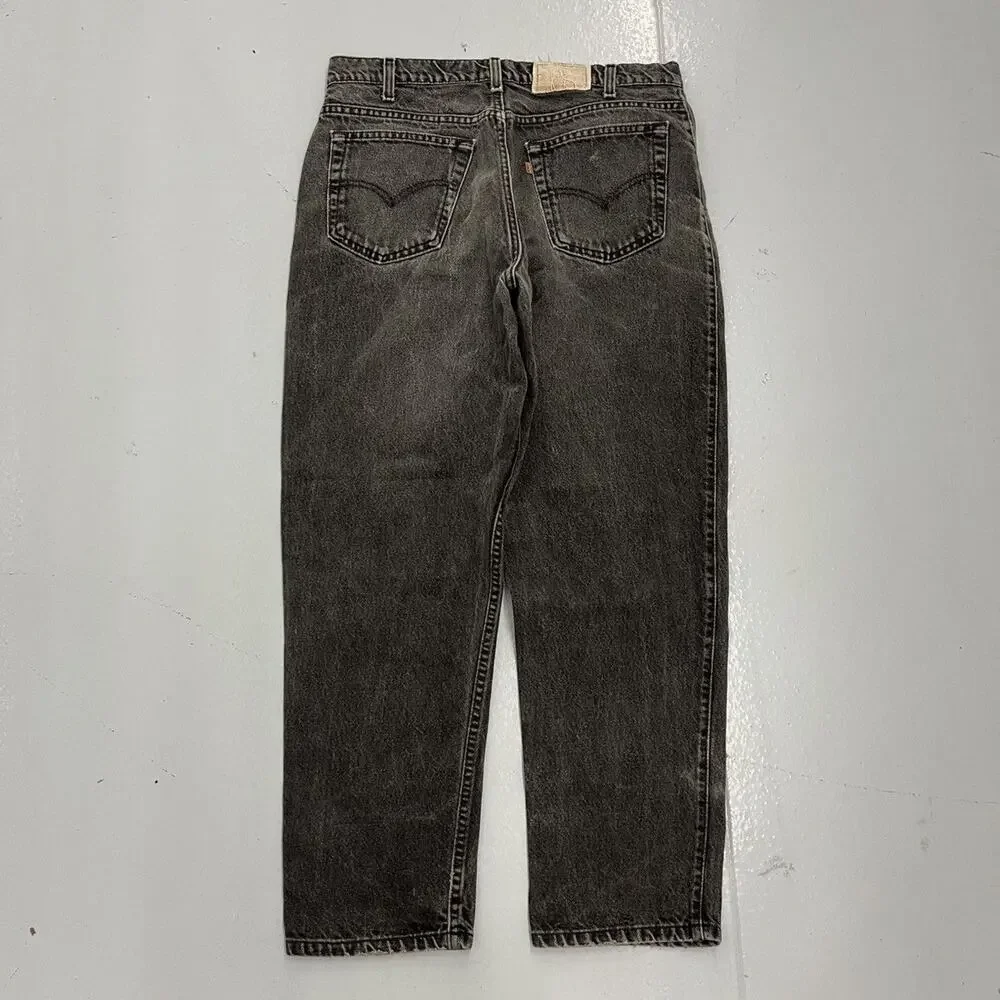 Levis measurements waist